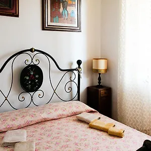 Guesthouse Stazione Pisa Centro Pisa