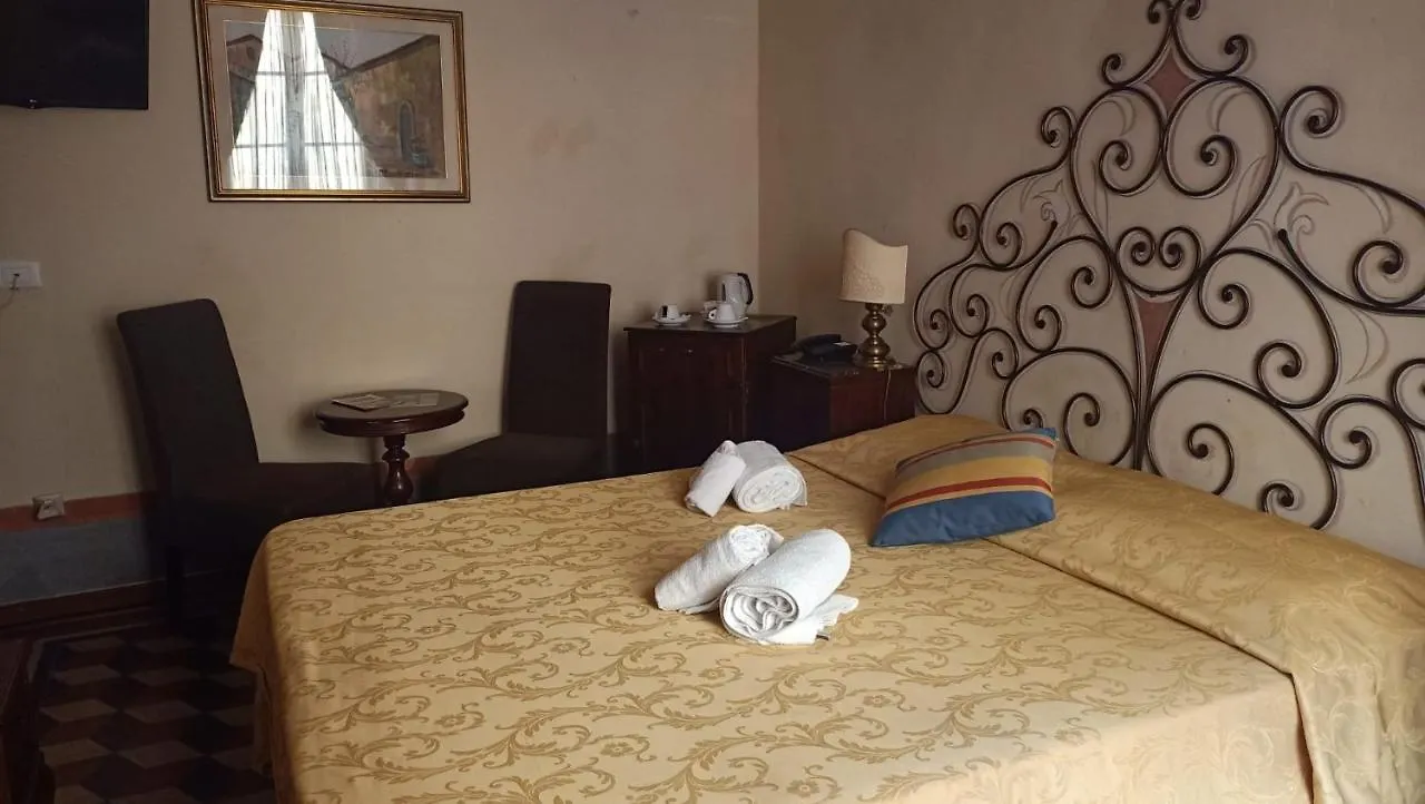 Centro Storico Pisa Bed and Breakfast Bed & Breakfast